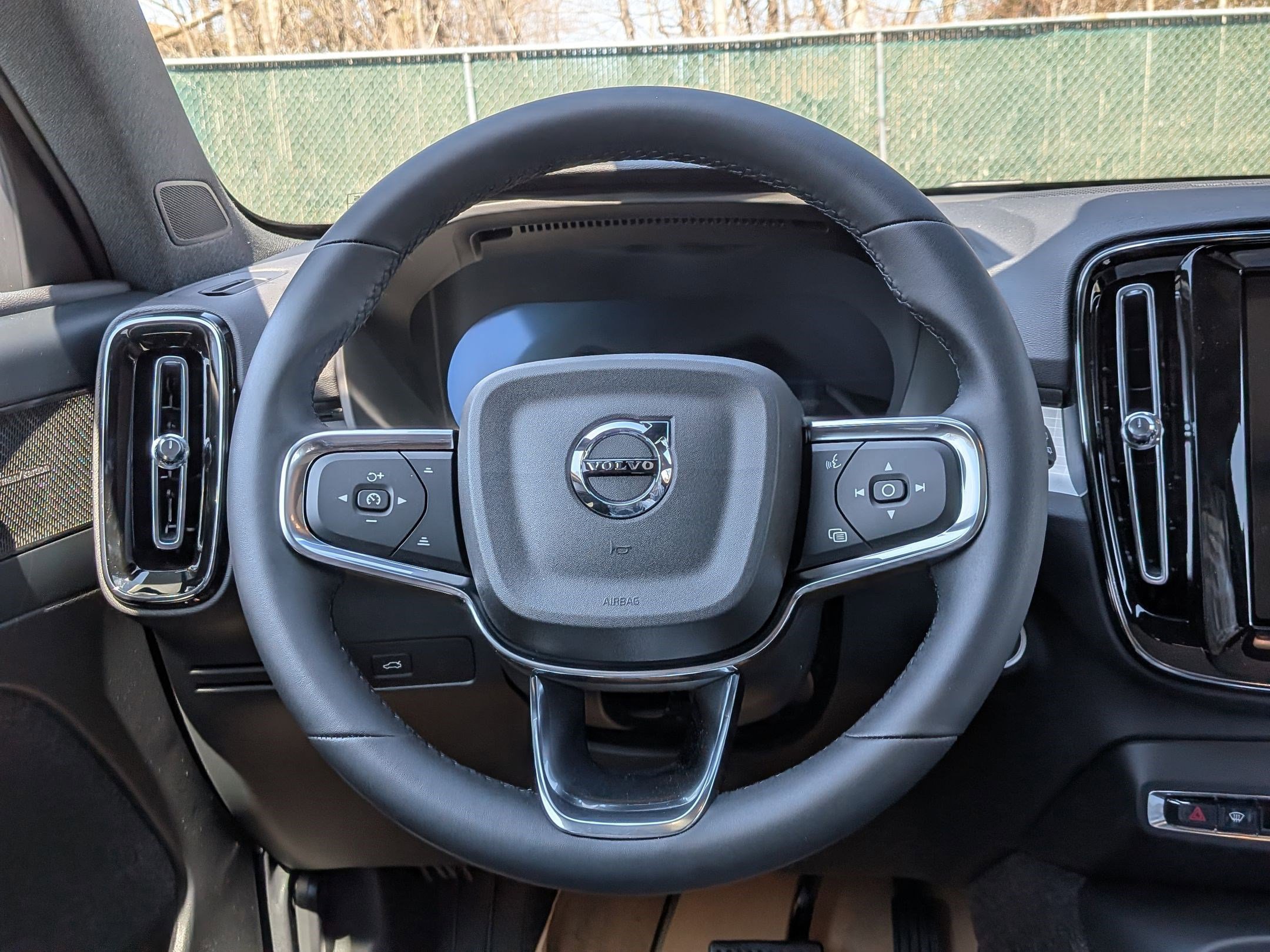 New 2026 Volvo XC40 B5 Ultra w/ Climate Package image 16