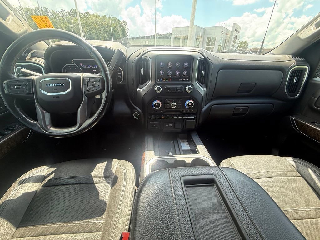 Used 2021 GMC Sierra 2500 Denali w/ Denali Black Diamond Edition AWD/4WD image 7