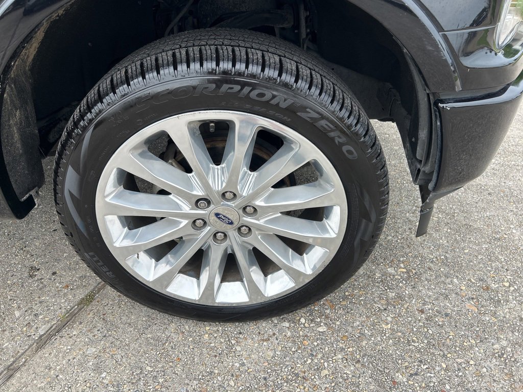 Used 2019 Ford F150 Limited w/ Trailer Tow Package image 26