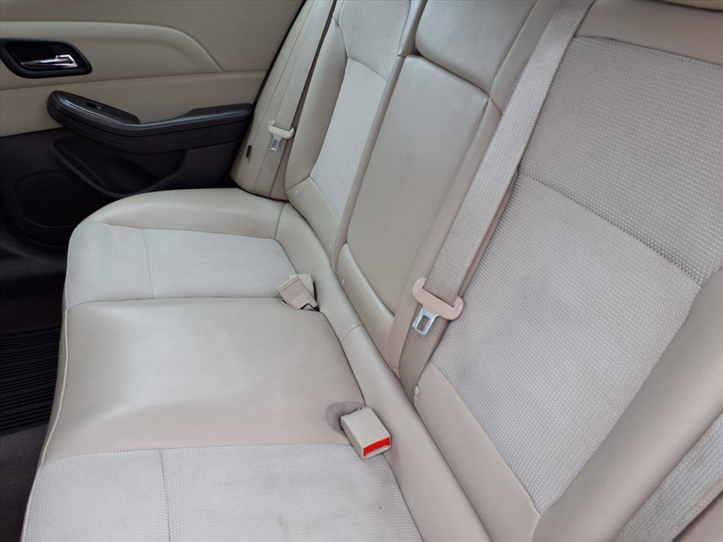 Used 2014 Chevrolet Malibu LT w/ Power Convenience Package image 6