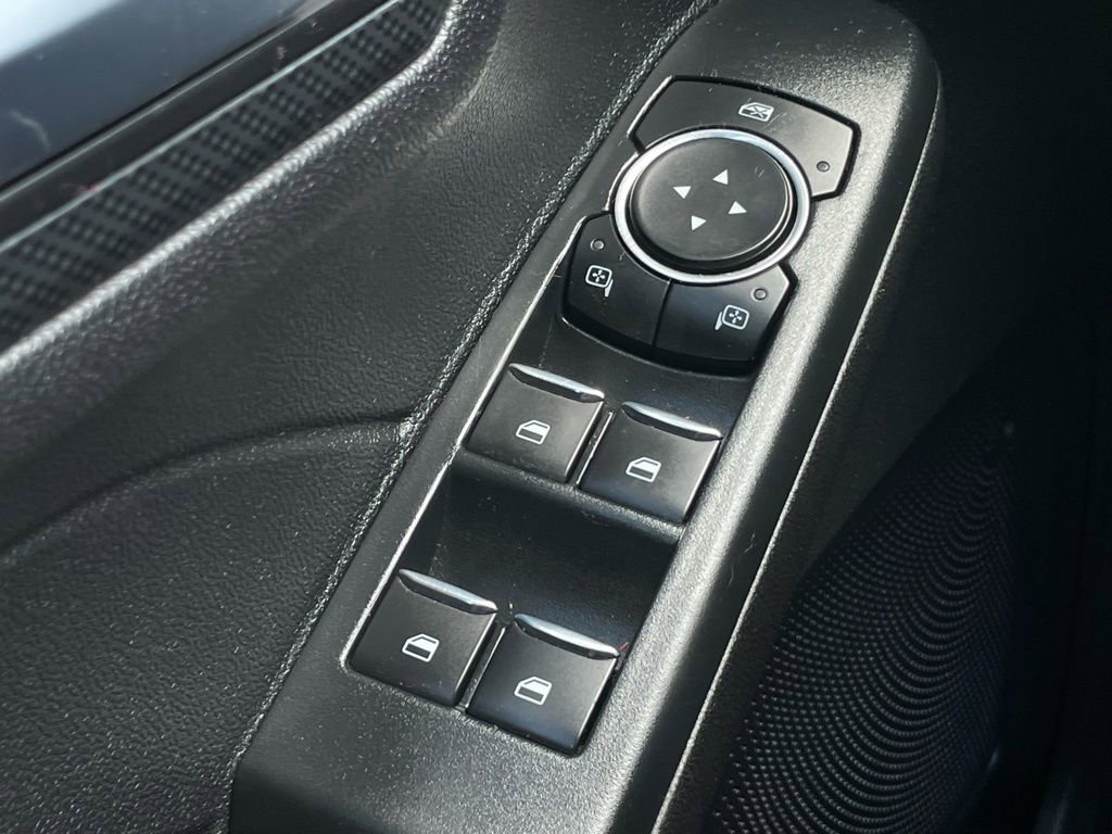 Used 2023 Ford Escape ST-Line image 12