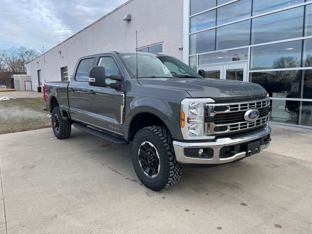 New 2026 Ford F250 XLT w/ Tremor Off-Road Package