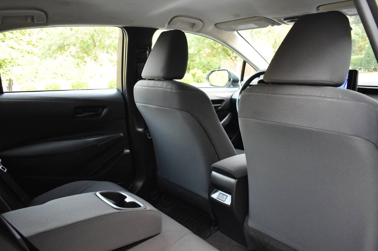Used 2025 Toyota Corolla LE FWD image 13