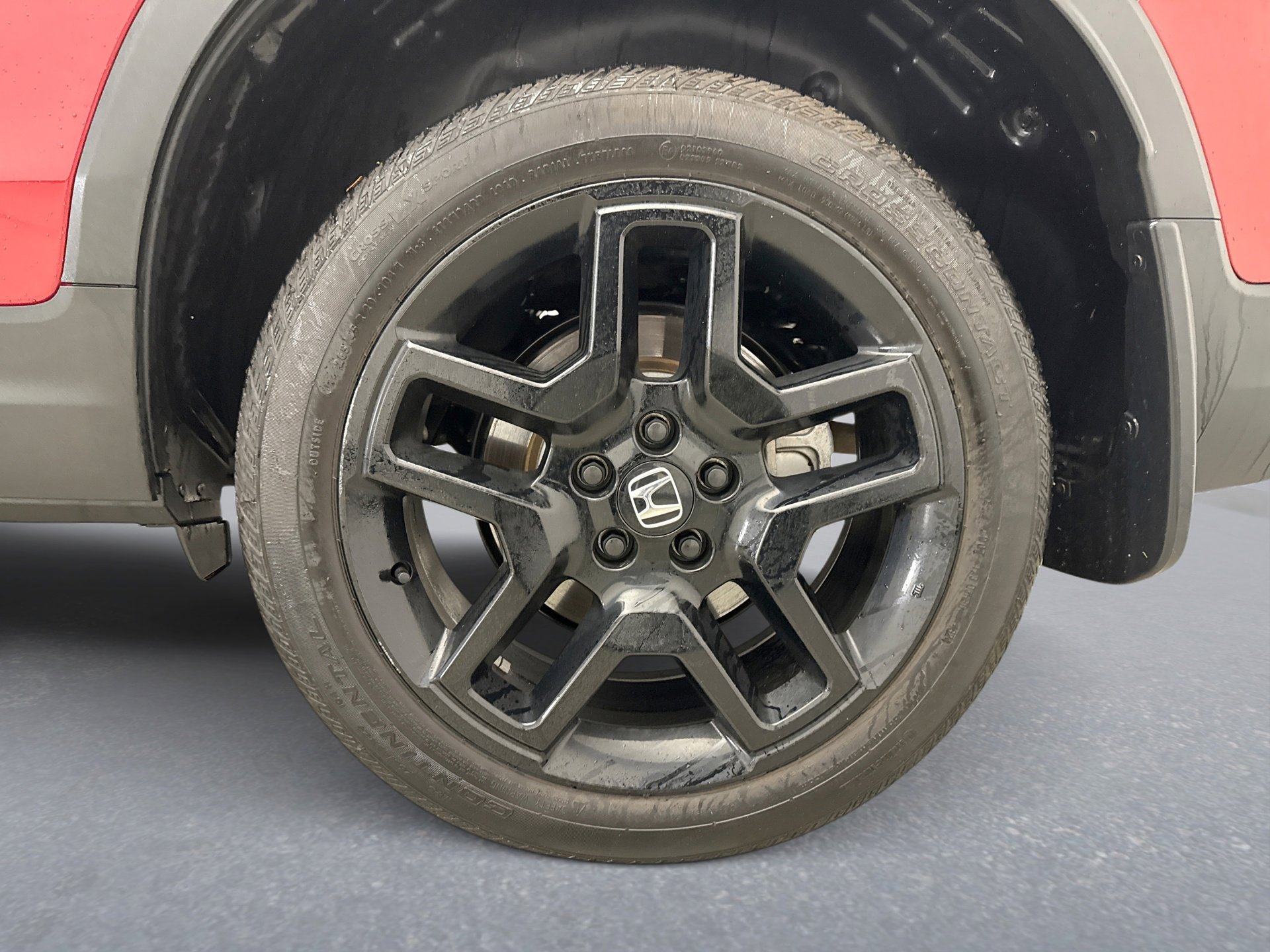 Used 2025 Honda Passport Black Edition image 11