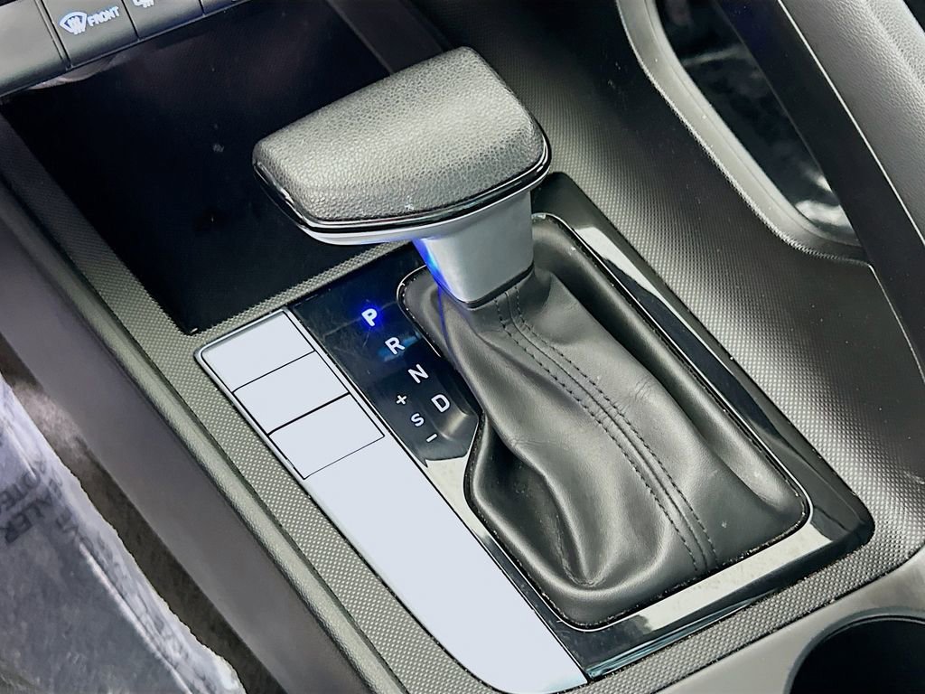 Used 2024 Hyundai Elantra SEL image 31