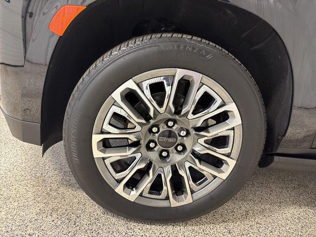 Used 2024 GMC Yukon Denali Ultimate AWD/4WD image 37