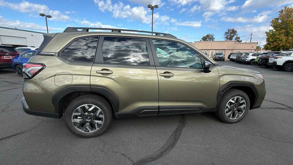 New 2026 Subaru Forester Premium AWD/4WD image 3