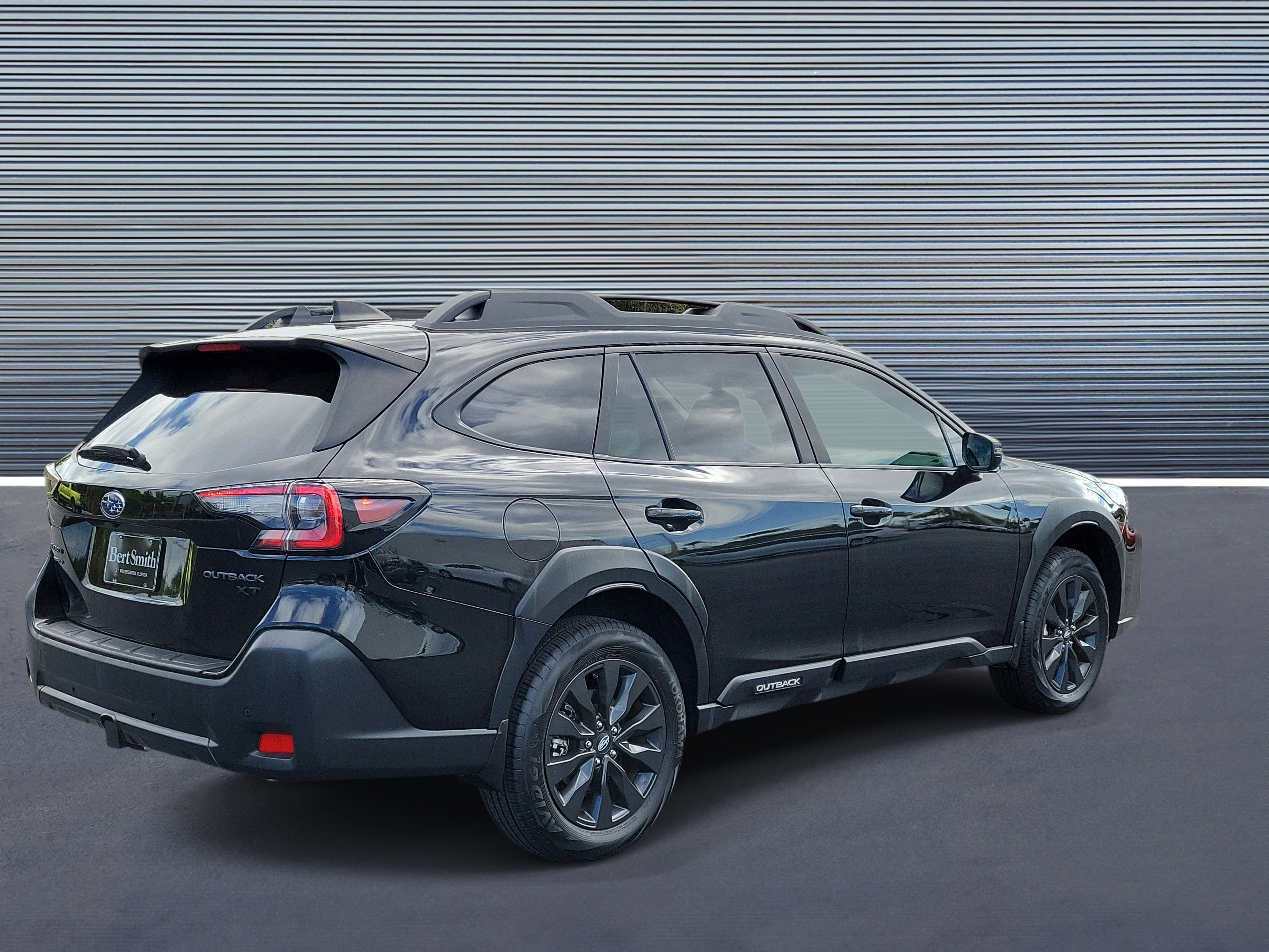 Used 2024 Subaru Outback Onyx Edition XT w/ Popular Package #2 image 3