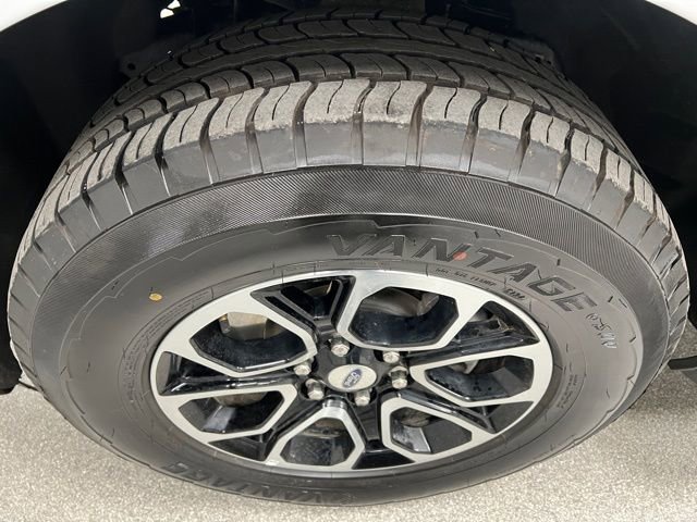 Used 2024 Ford Expedition Max XLT image 14