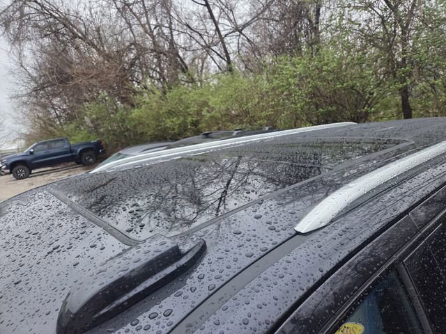 Used 2025 Chevrolet Suburban Premier image 7