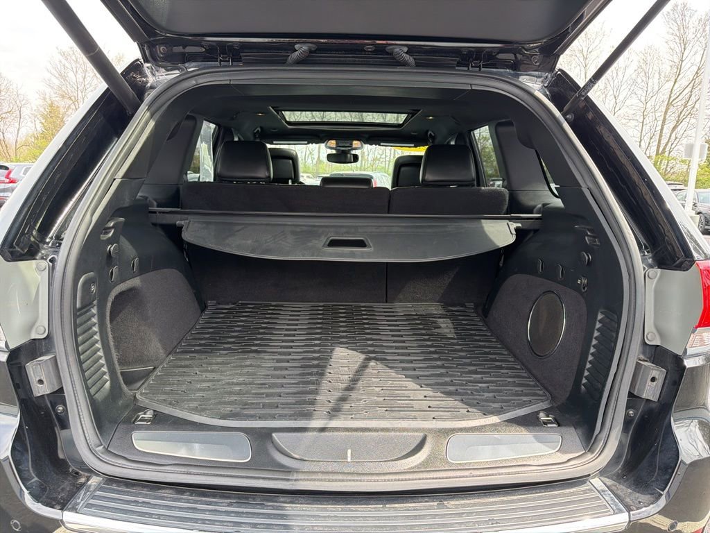 Used 2019 Jeep Grand Cherokee Limited w/ Luxury Group II image 21