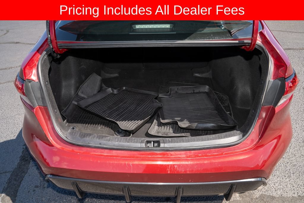 Used 2024 Toyota Corolla SE FWD image 5