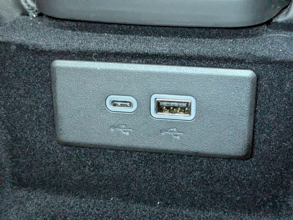 Used 2025 Chevrolet Corvette Stingray Premium Cpe w/ Z51 Performance Package image 25