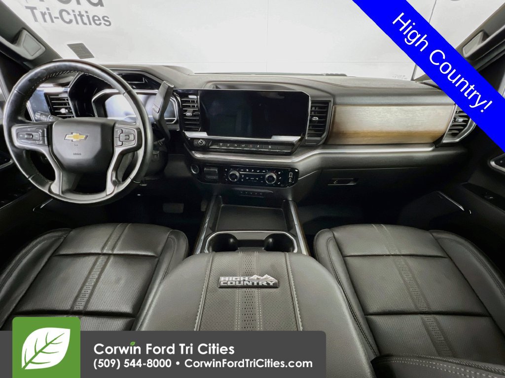 Used 2024 Chevrolet Silverado 3500 High Country w/ High Country Premium Package AWD/4WD image 6