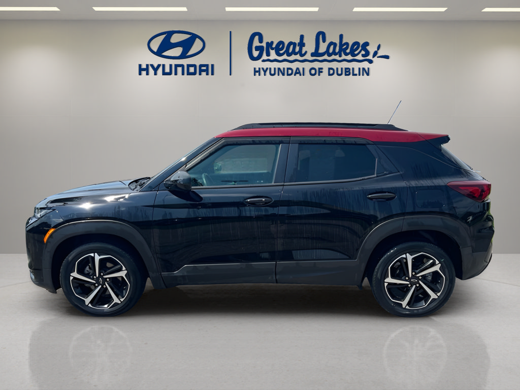 Used 2021 Chevrolet TrailBlazer RS w/ Convenience Package FWD image 2