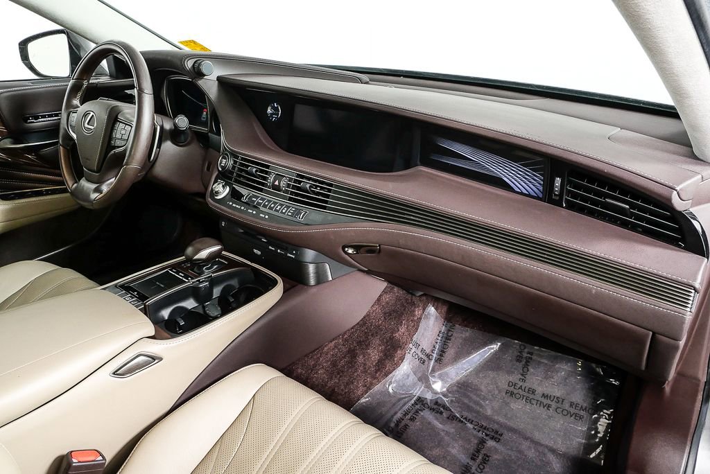 Used 2020 Lexus LS 500 AWD w/ Interior Upgrade Package image 25