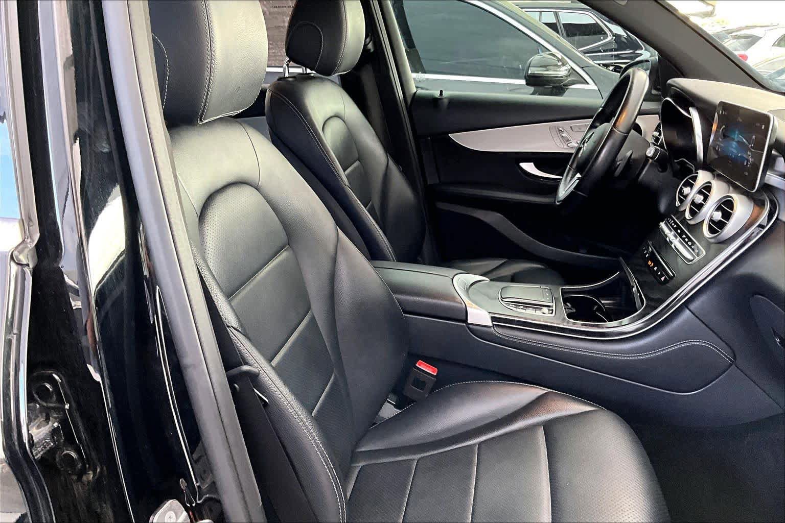 Certified 2021 Mercedes-Benz GLC 300 image 9