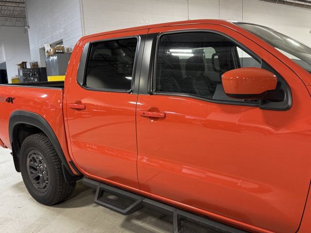 Used 2025 Nissan Frontier PRO-4X w/ Black Accent Package AWD/4WD image 15