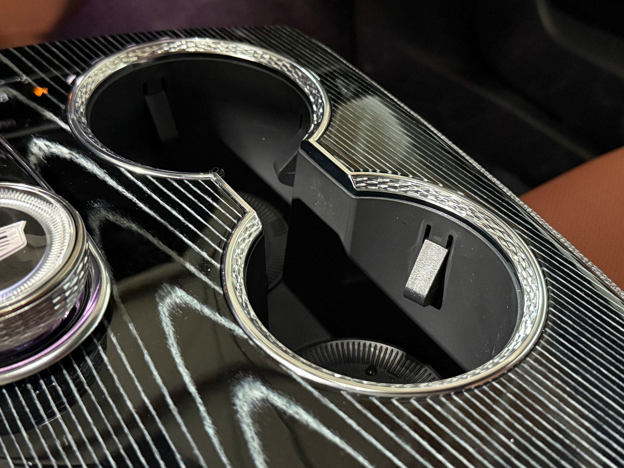 New 2026 Cadillac Optiq Luxury 2 image 34