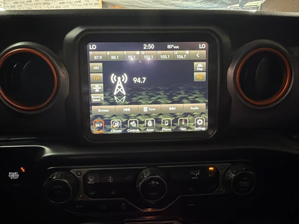 Used 2022 Jeep Gladiator Mojave w/ LED Lighting Group AWD/4WD image 18