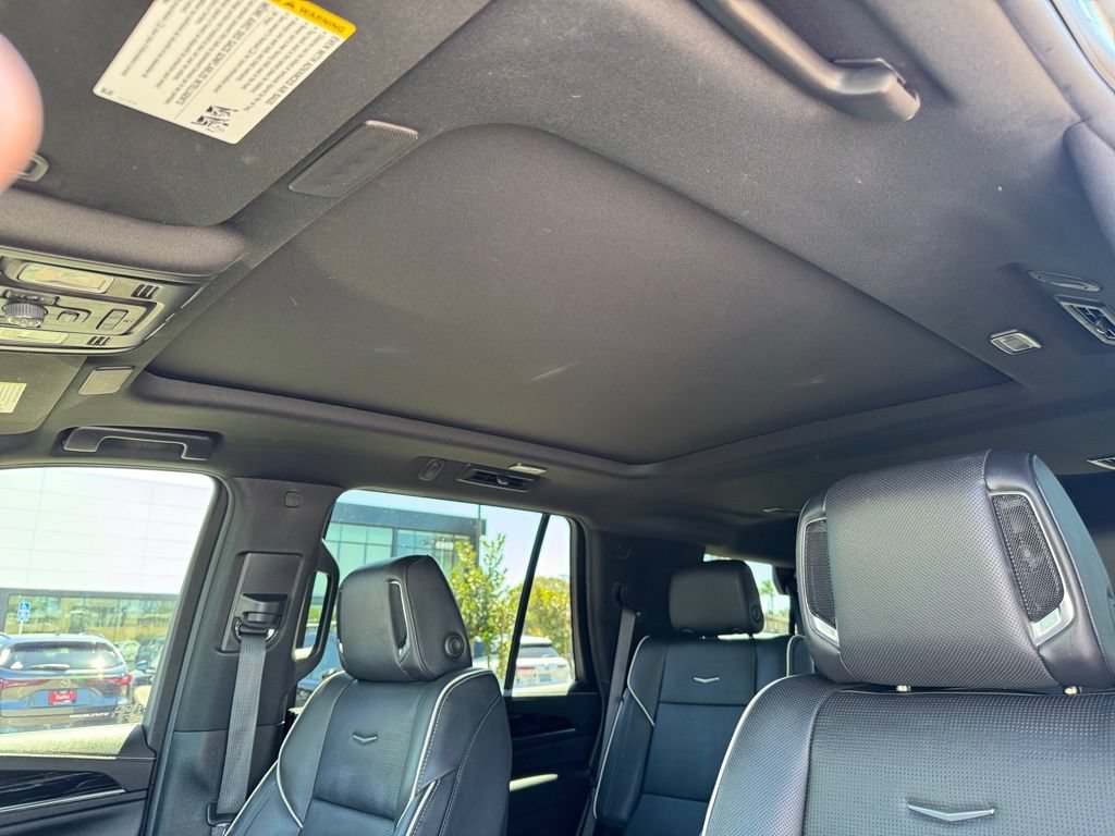 Used 2022 Cadillac Escalade Sport w/ Touring Package AWD/4WD image 19