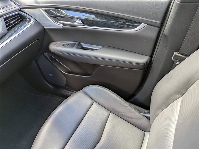 Certified 2025 Cadillac XT5 Premium Luxury image 18