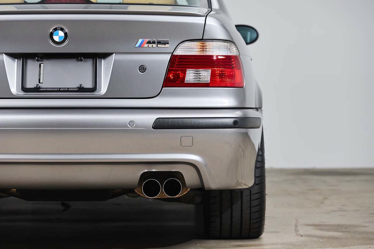 Used 2003 BMW M5 RWD image 22