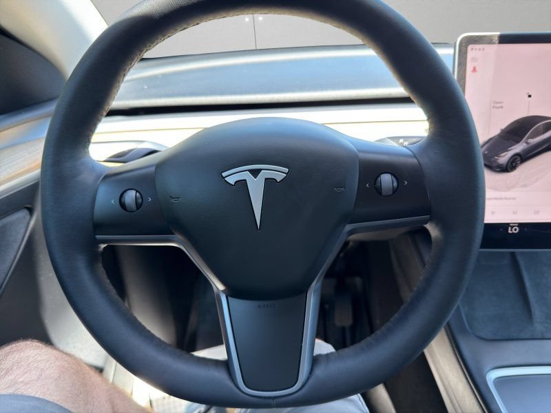 Used 2023 Tesla Model Y Long Range AWD/4WD image 14