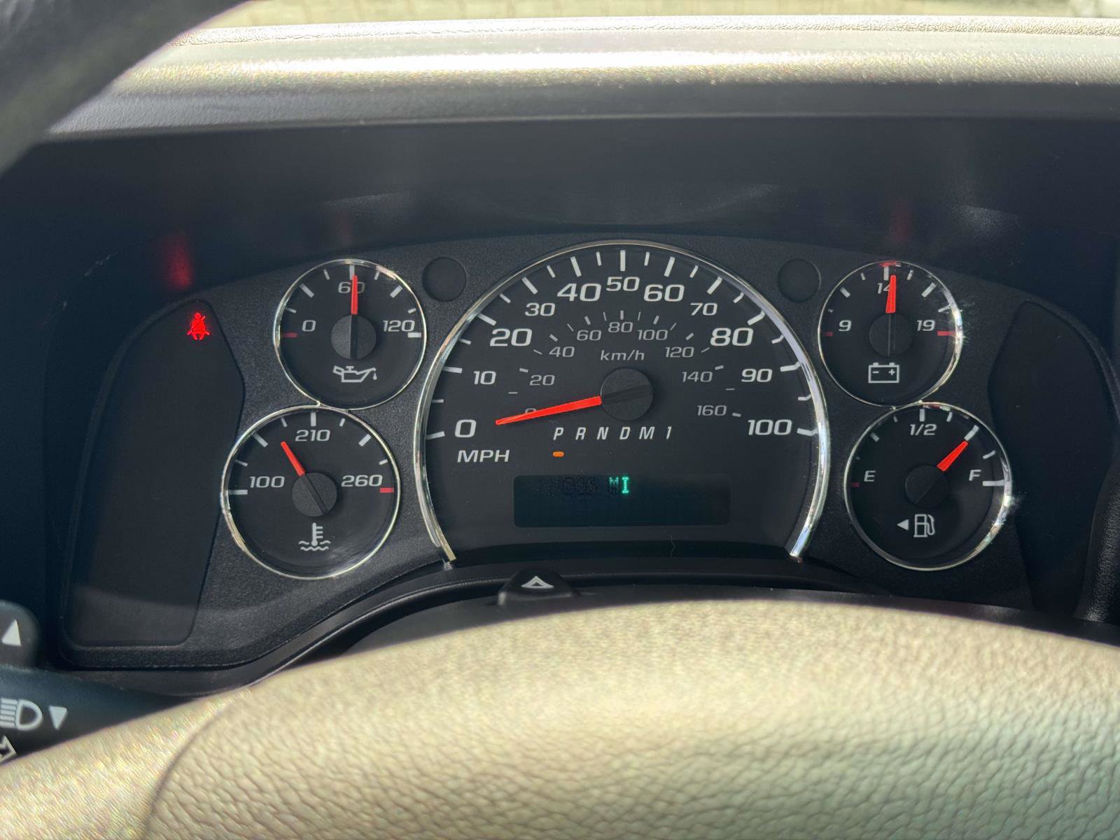 Used 2024 Chevrolet Express 2500 w/ Driver Convenience Package image 7