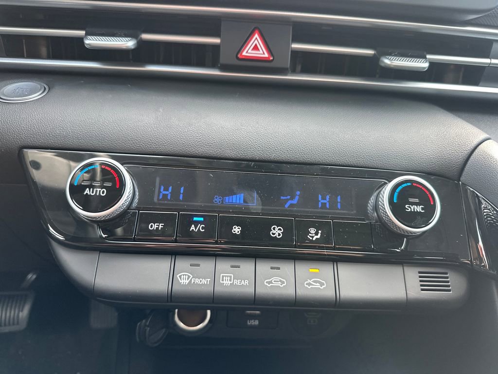 New 2026 Hyundai Elantra Hybrid FWD image 21