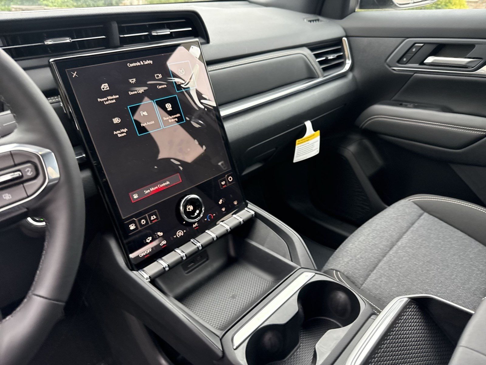 New 2027 GMC Terrain Elevation FWD image 14