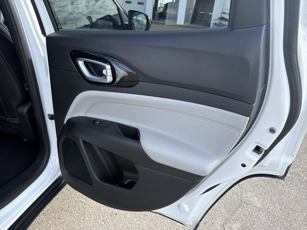 Used 2023 Jeep Compass Limited AWD/4WD image 16