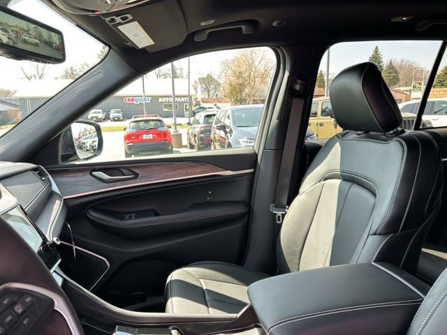 New 2026 Jeep Grand Cherokee Limited image 34