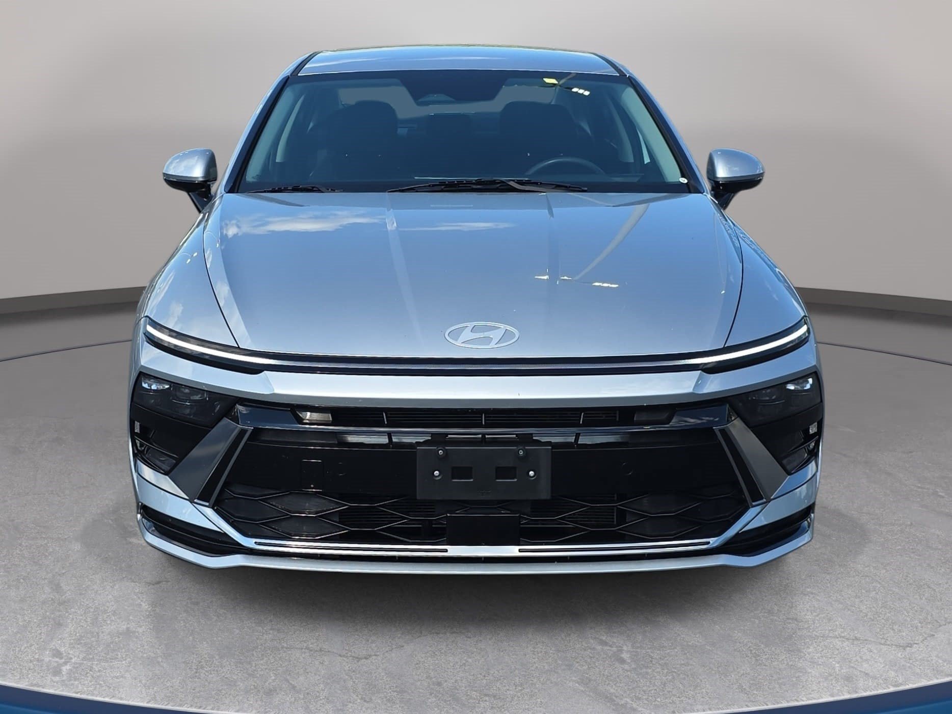 Used 2024 Hyundai Sonata SEL FWD image 2