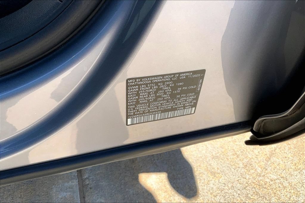 Used 2024 Volkswagen Atlas SE FWD image 32