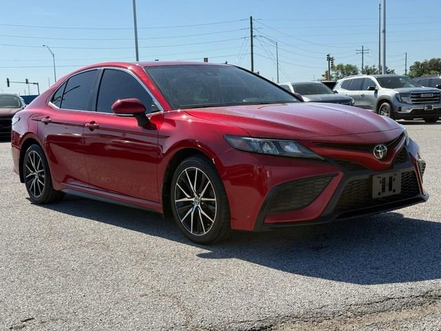Used 2021 Toyota Camry SE w/ Blackout Package (TMS) FWD image 8