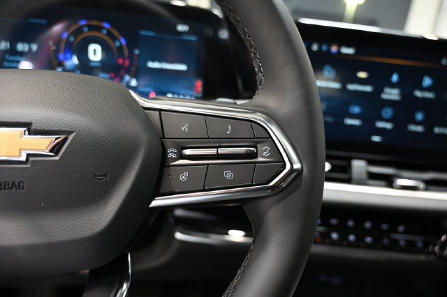 New 2027 Chevrolet Equinox LT w/ Convenience Package II FWD image 25