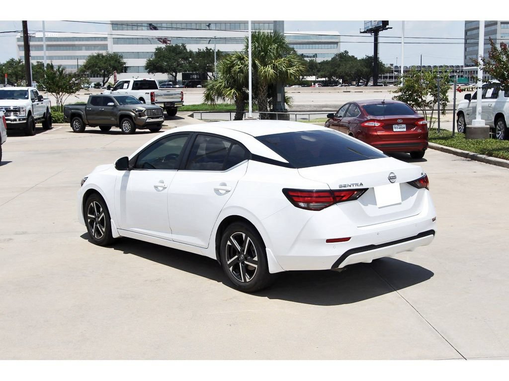 Used 2024 Nissan Sentra SV w/ All-Weather Package FWD image 4