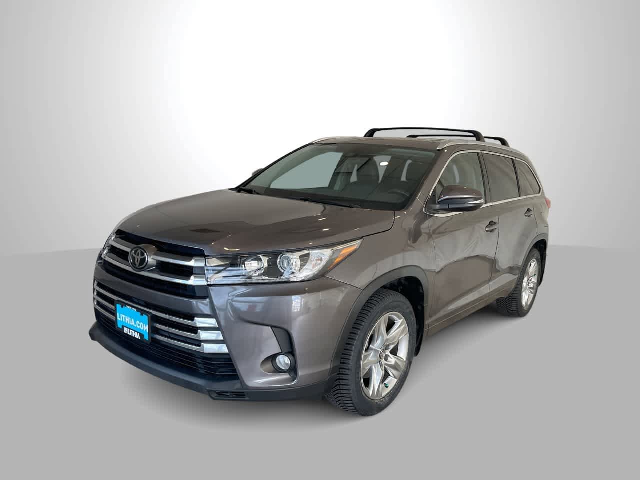 Used 2017 Toyota Highlander Limited w/ Carpet Mat Package AWD/4WD image 2