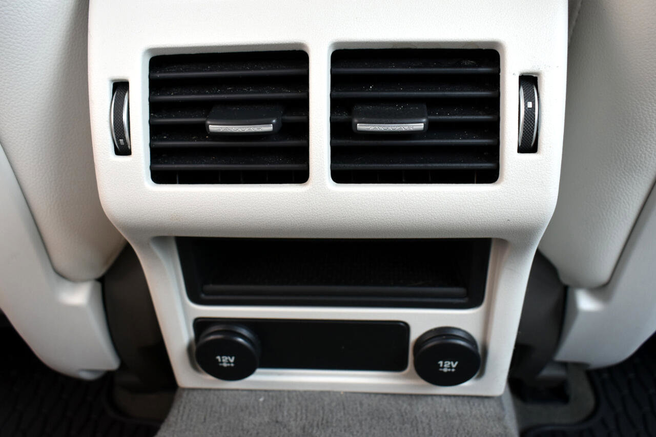 Used 2019 Jaguar XE Prestige image 43