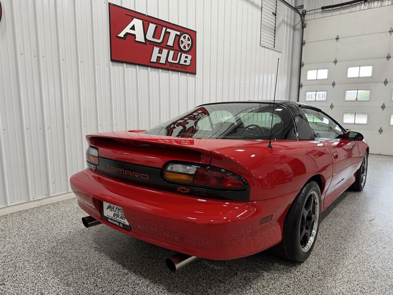 Used 2002 Chevrolet Camaro Z28 w/ Preferred Equipment Group 2 RWD image 26