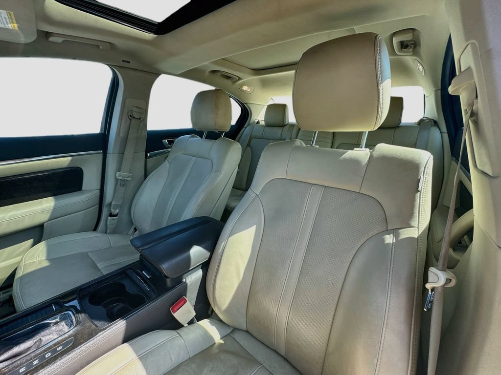 Used 2015 Lincoln MKS AWD w/ Equipment Group 101A image 17