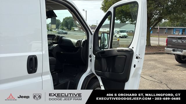 Used 2025 RAM ProMaster 2500 w/ U-Haul Equipment Group FWD image 20