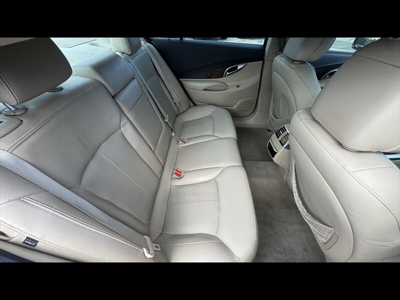 Used 2010 Buick LaCrosse CXL w/ Luxury Package AWD/4WD image 22