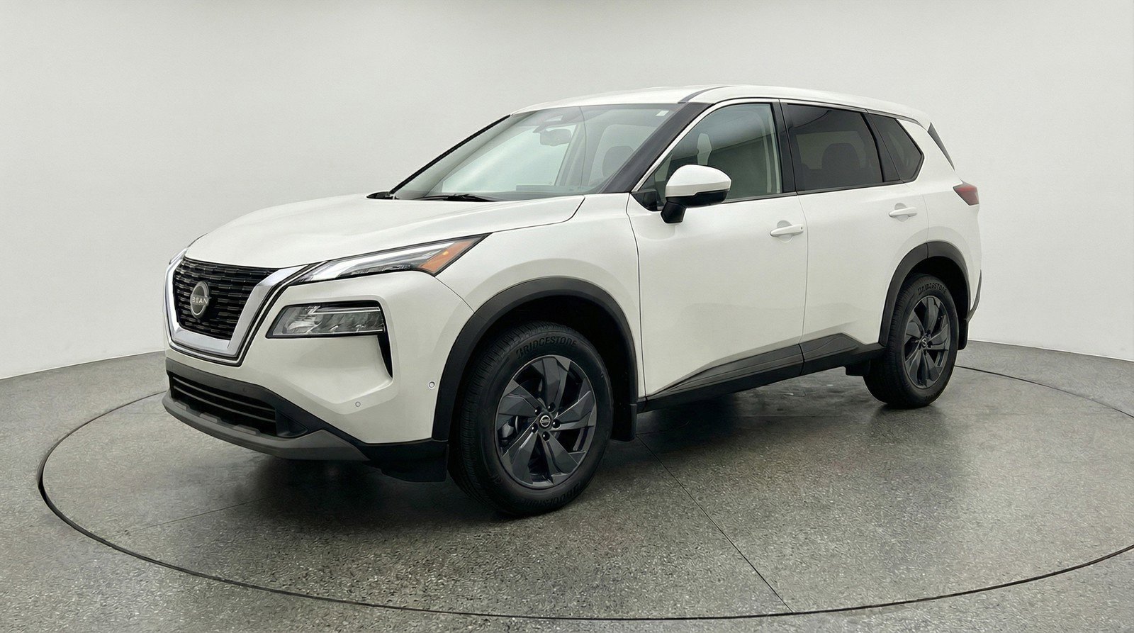 Used 2025 Nissan Rogue SV AWD/4WD image 3