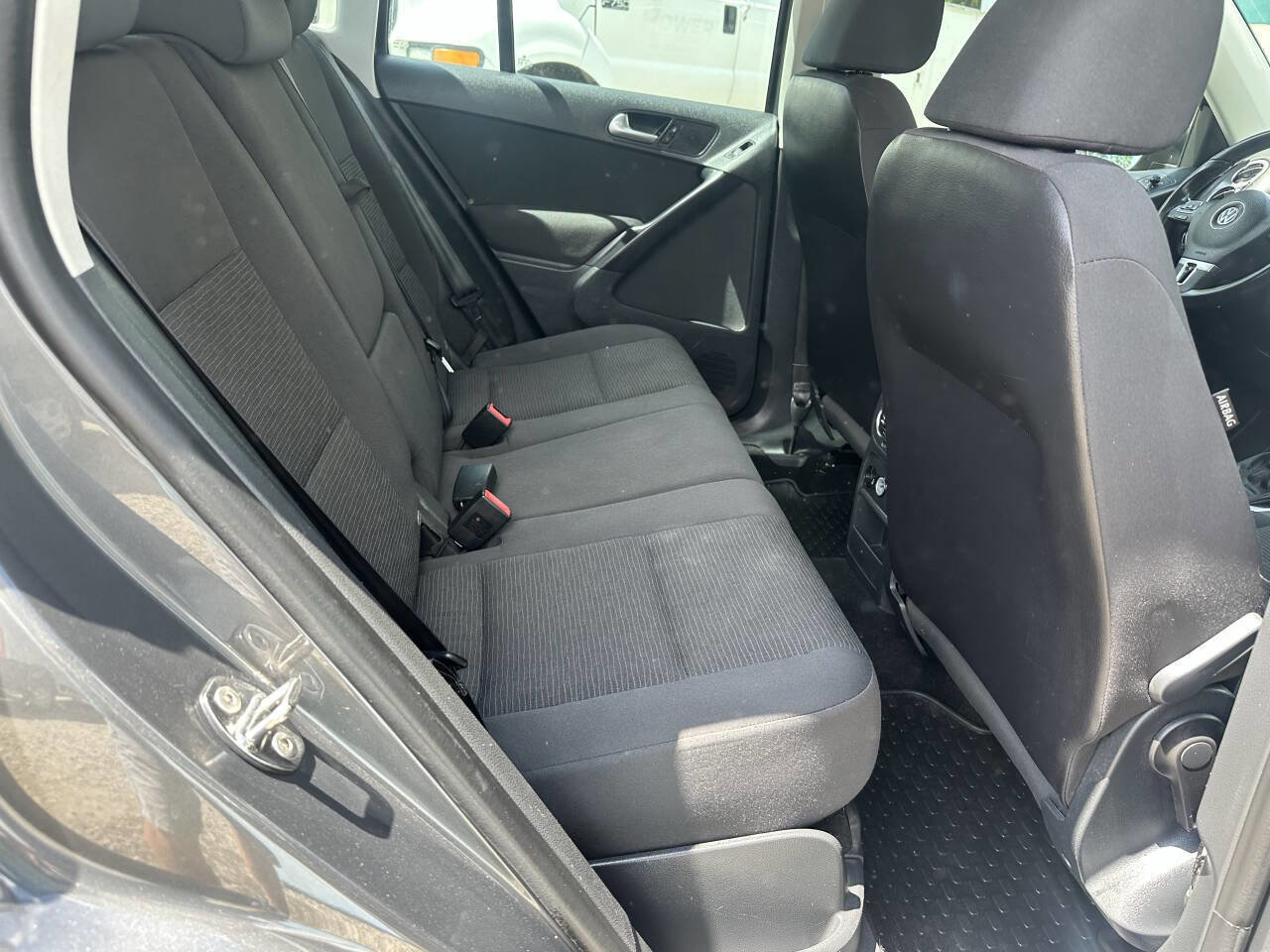 Used 2015 Volkswagen Tiguan S FWD image 15