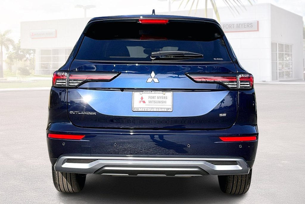 New 2026 Mitsubishi Outlander SE FWD image 4