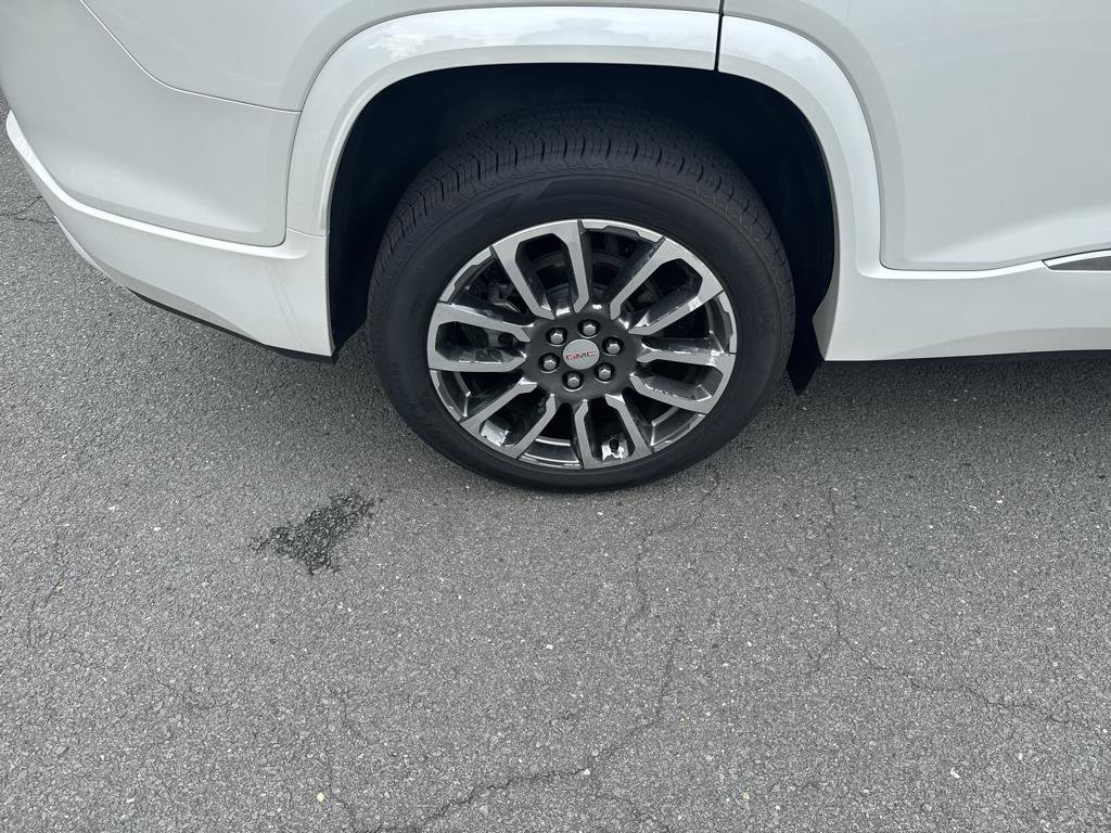 Used 2020 GMC Acadia Denali w/ Denali Ultimate Package AWD/4WD image 35