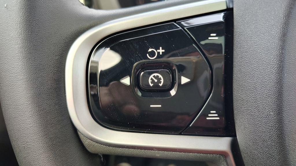 New 2026 Volvo XC60 B5 Plus w/ Protection Package Premier image 15