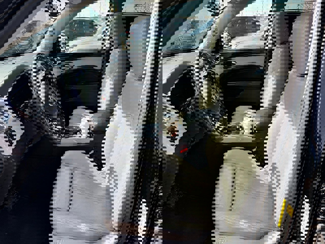 Used 2014 Cadillac SRX Luxury w/ Driver Awareness Package image 11